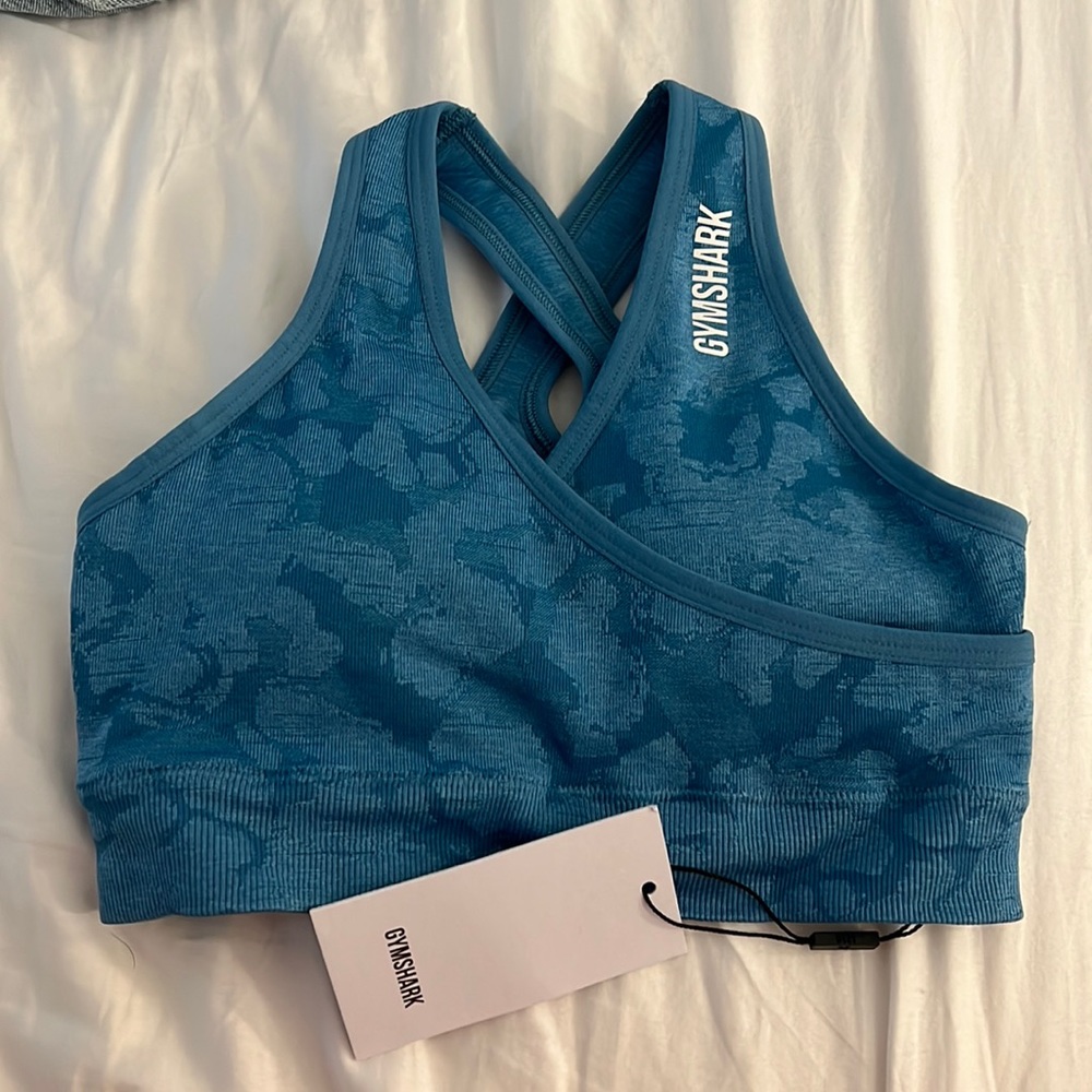 Adapt camo seamless sports bra